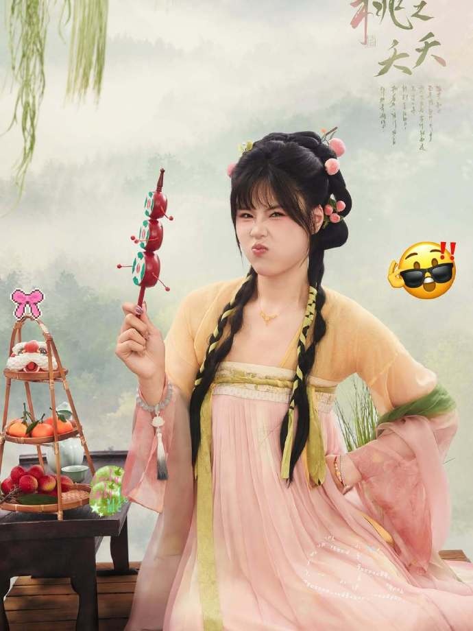 小仙女来喽！李月汝晒古风照 佩奇：哎哟库伊尔：你很漂亮